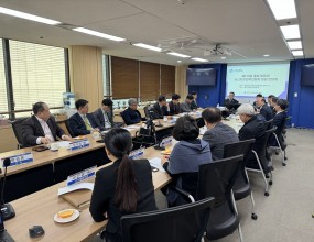 2026년 3월 20일 한국기독교장로회 총회 본부 대회의실에서 진행된 총회장 간담회 사진입니다.